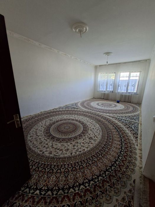 Uy,hovli sotiladi srochno