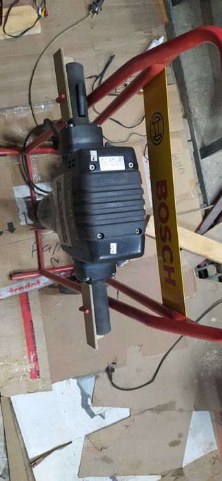 Отбойный молот Bosch