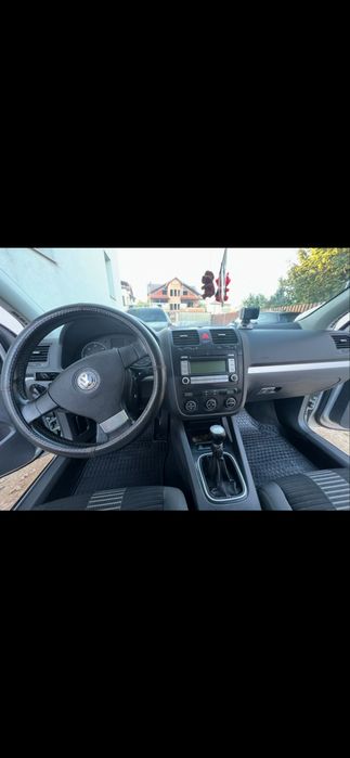 Golf 5/1.9 Tdi/2008/ 1500€