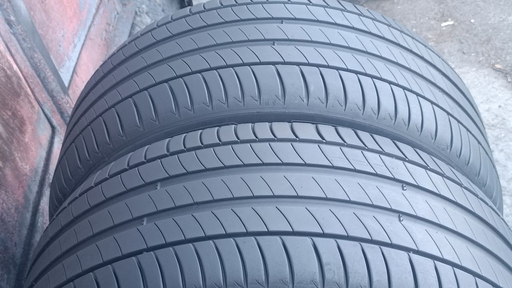 235/45/17 Michelin