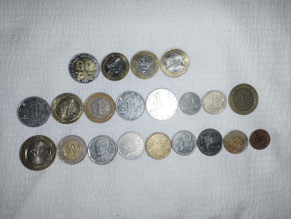 Продам сувенирные монеты