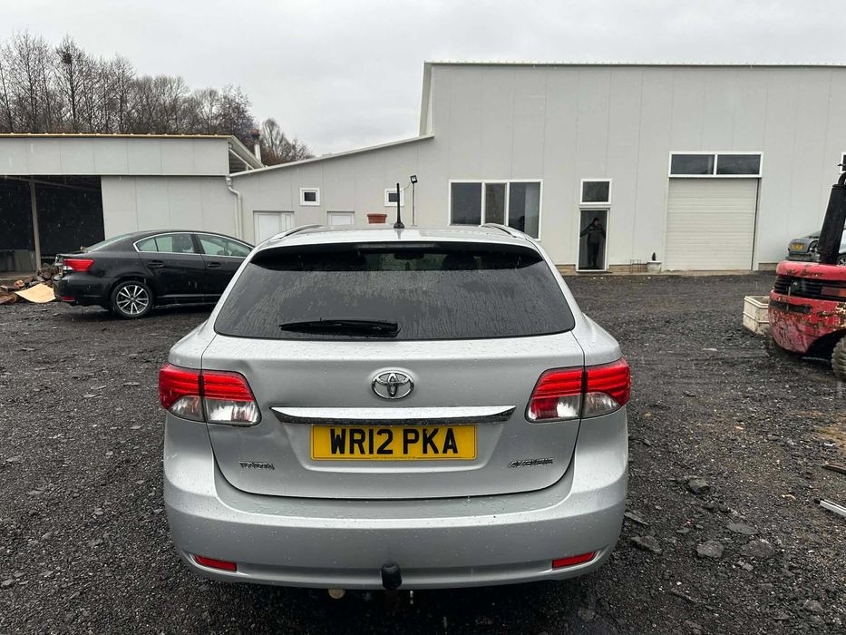 НА ЧАСТИ Toyota Avensis 2012г 2. 0 D-4D 124 к. с.