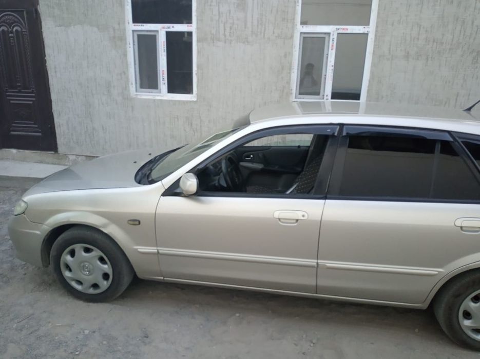 Mazda323 f bj  2002 1.6