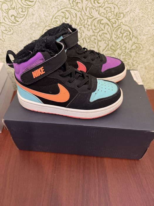 Кроссовки найки