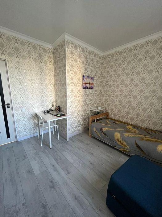 Продам 2х комнатную квартиру в 6 микрорайоне Болашак.