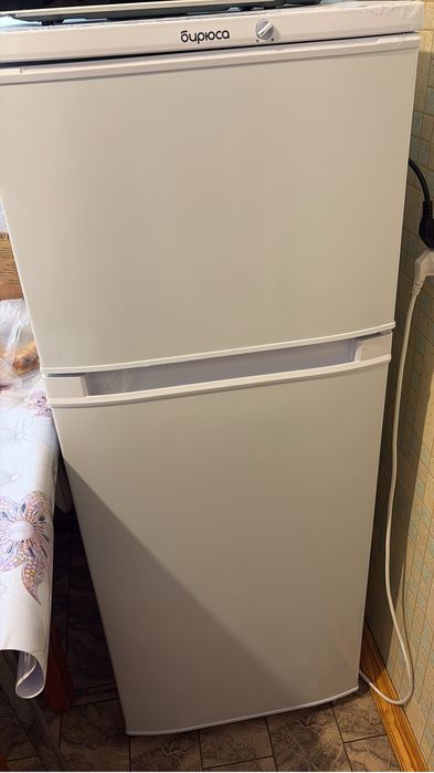 Продам холодильник совсем новый