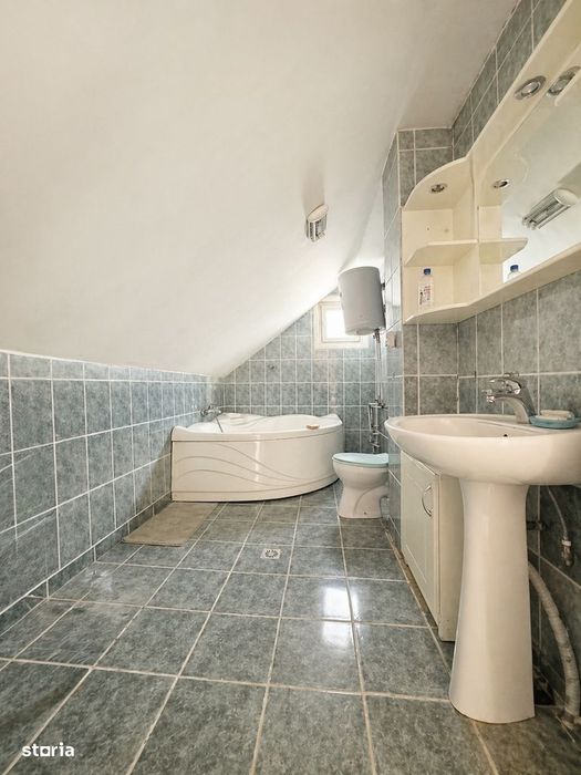 De închiriat  –  casă de locuit / spațiu comercial - IMOBIHOR