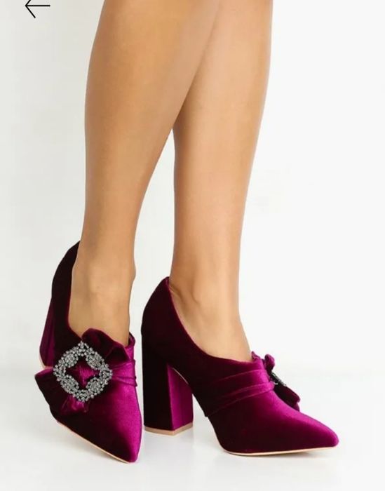 Продам туфли новые, шикарные