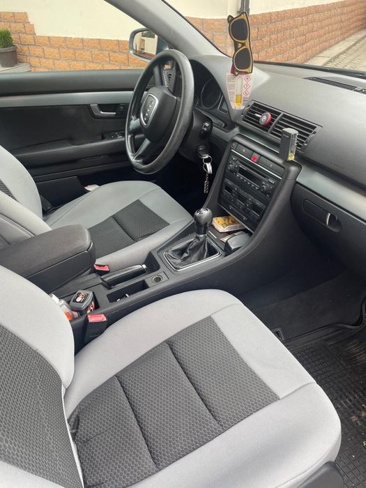 Audi A4 2.0 140 cp