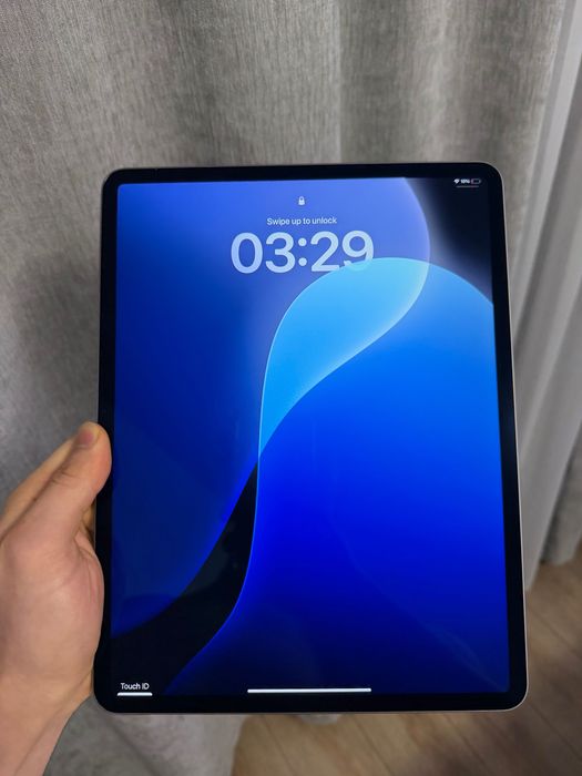 iPad Air 13-Inch M3  WI-FI  128 GB  Space Gray  CA NOU