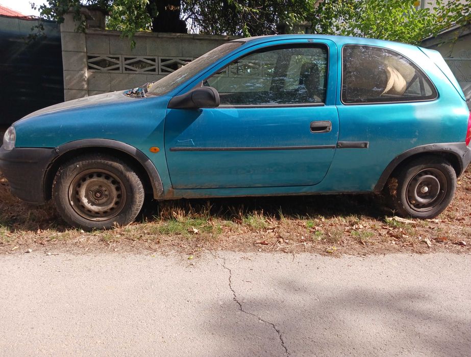 Opel Corsa 1.4 газ бензин