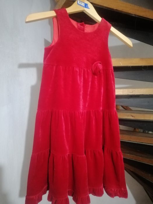 Платья на девочку