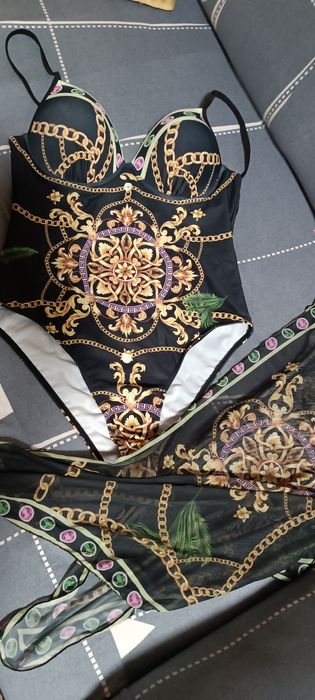 Новый купальник.