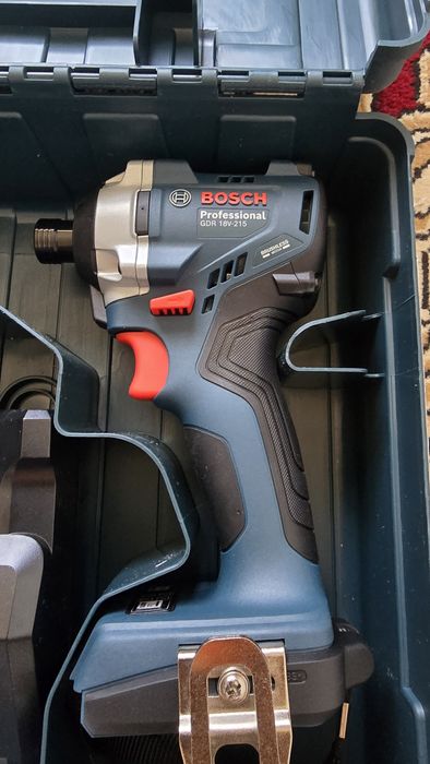 Профессиональный импакт Bosch  GDR 18V-215
