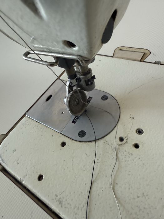 Masina de cusut PFAFF de vînzare