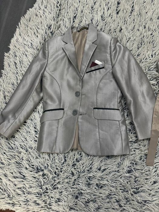 Продается костюм на мальчика 6лет