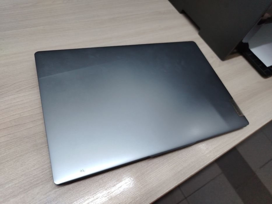 Ноутбук Lenovo Slim 3
Процессор:Intel core i5-13420H