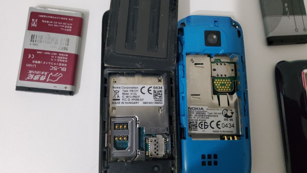 Продам Nokia 2 штуки