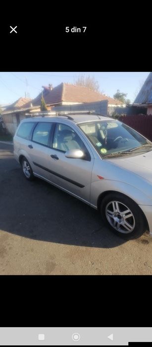 Vând sau scaimb Ford focus