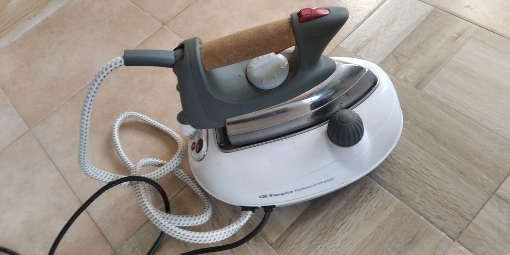 Fier de călcat vp 6300