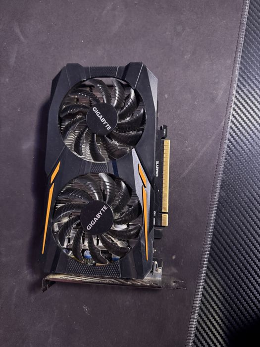 Vand placa video gtx 1050ti 2x