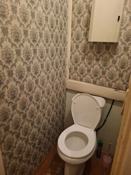 Авиасозлар 3 Продаю 1/3/4 Авиасозлар-3  Цена 42.000.у.е. Ипотека есть.