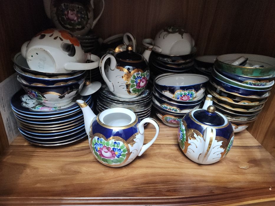 Дворцовая посуда новая.