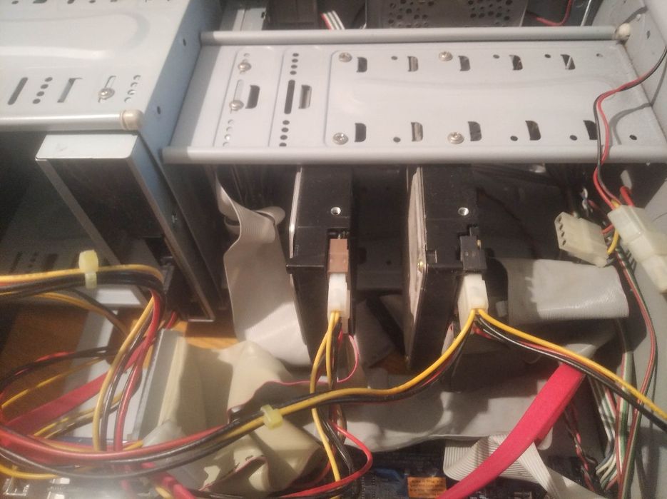 Продавам Intel, Pentium 4 1.7 GHz