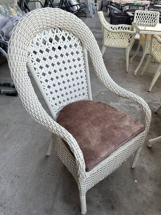 Ratan stol stul  sotiladi