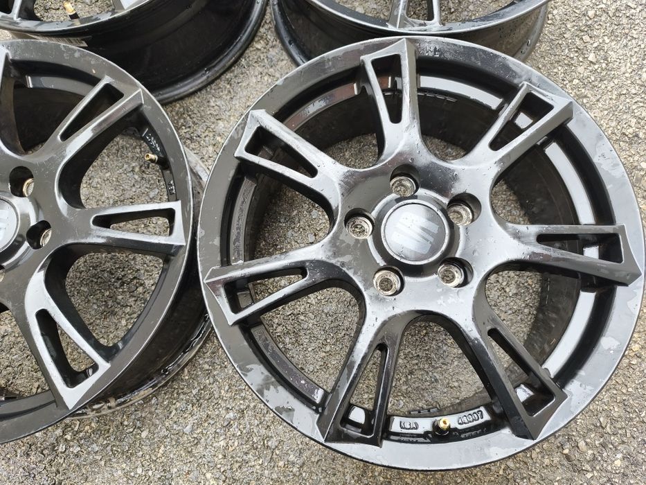Seat/VW; 16 цола 5x112; 4 бр. Оригинални лети джанти -  черен цвят
