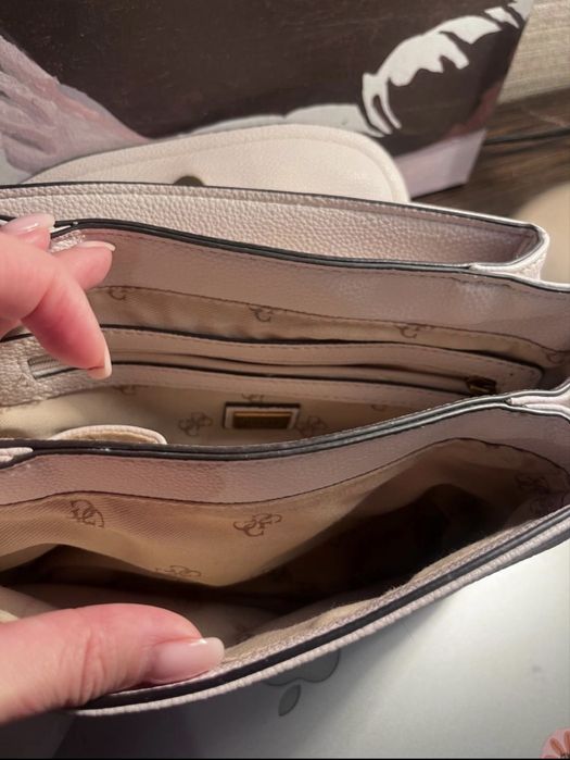 Сумочка Guess оригинал