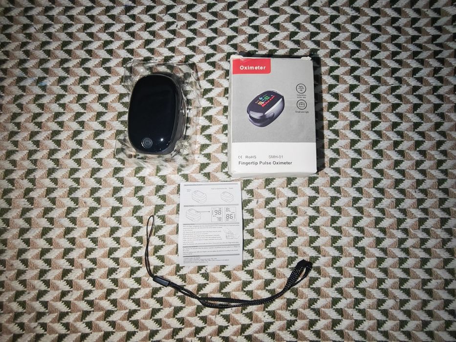 Pulsoximetru Digital cu Afișaj Baterii Alcaline incluse Nou
