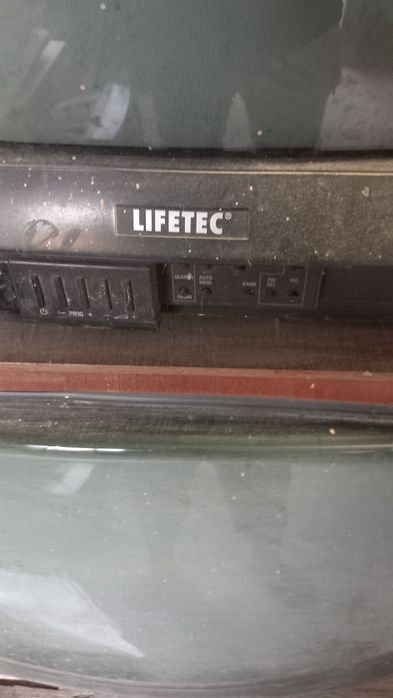 Vănd  Televizoare pentru piese