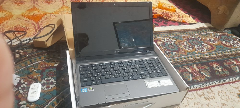 Acer noutbuk sotiladi