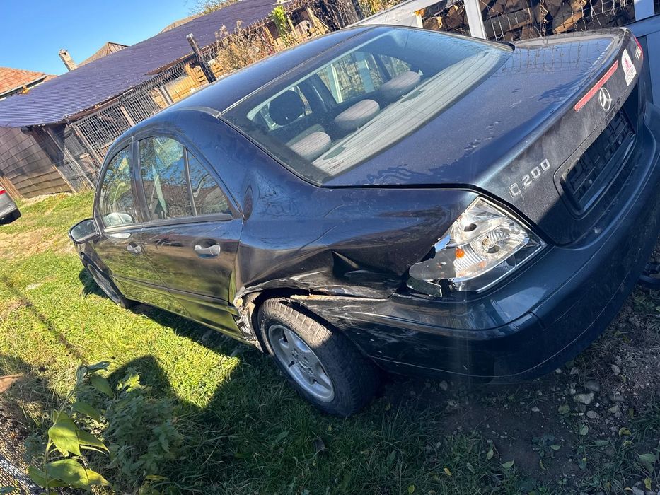 Mercedes Benz C Class Cdi 200 w203 2.2 diesel Avariat