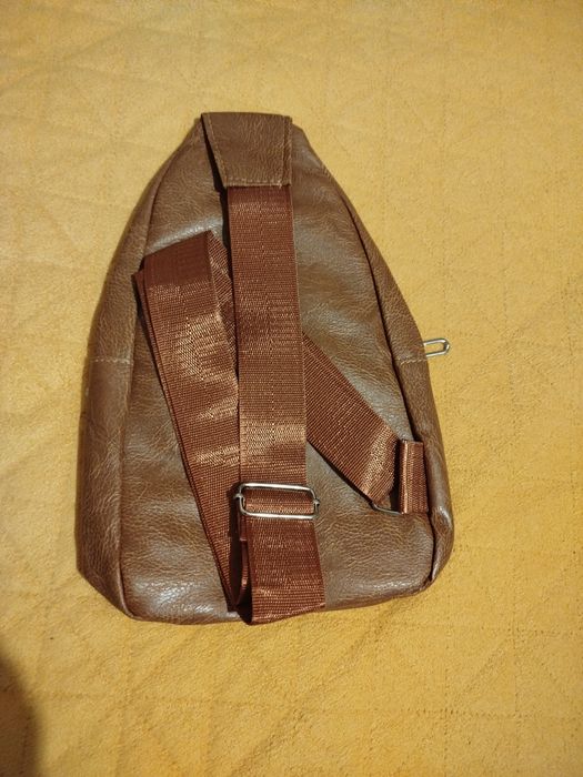 Чантичка за през рамо