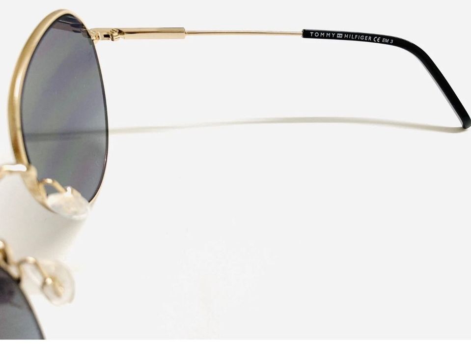 Оригинални Слънчеви Очила Tommy Hilfiger TH1711/S + Калъф