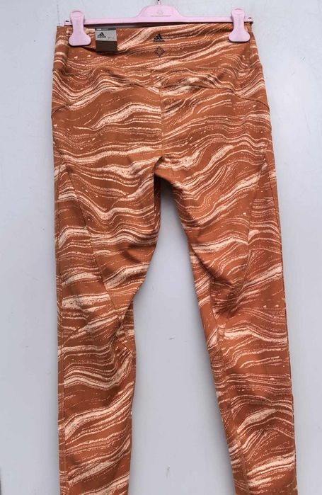 Adidas оригинален дамски клин нов Л размер