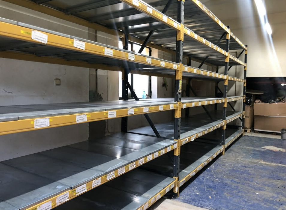 Rafturi metalice pt Europaleți Stare foarte bună ( noi si second-hand