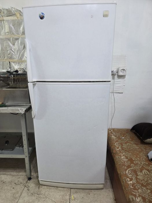 Продаётся рабочи холодильник