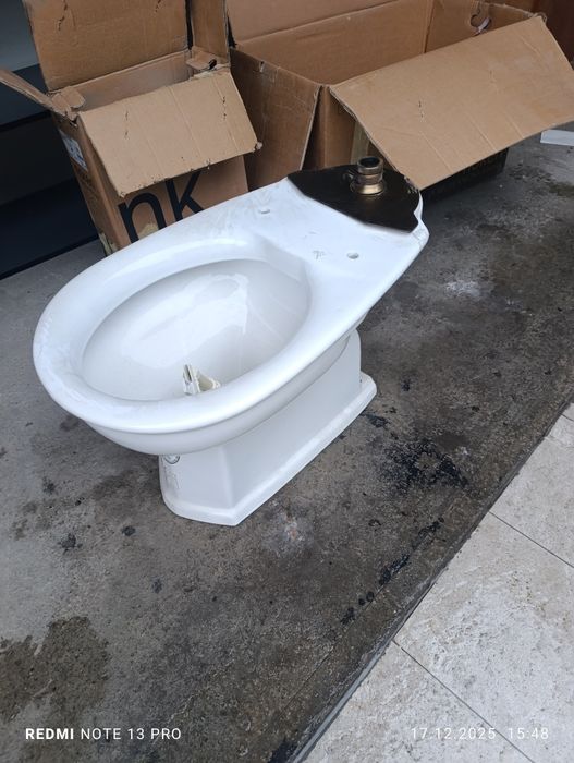 Продам унитаз Испанский