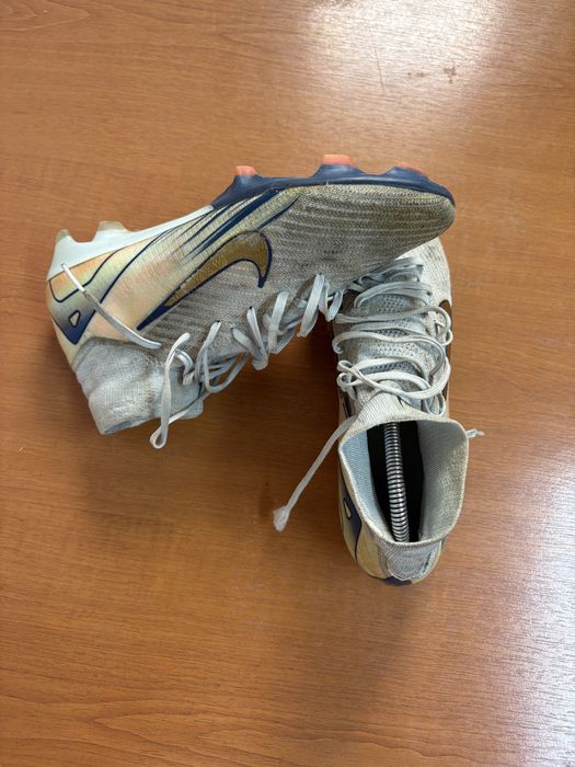 Ghete fotbal Nike mercurial