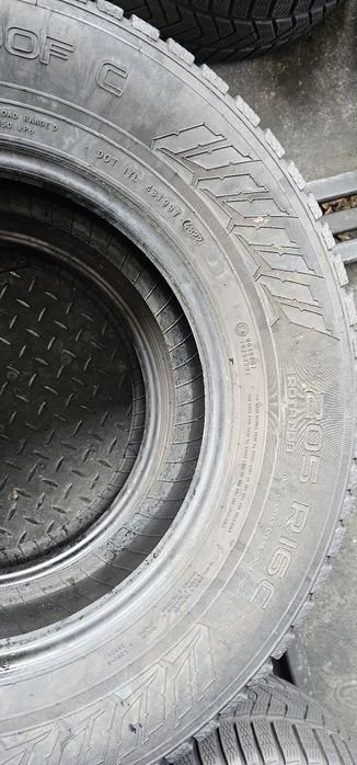 205 R 16 C Nokian Iarna