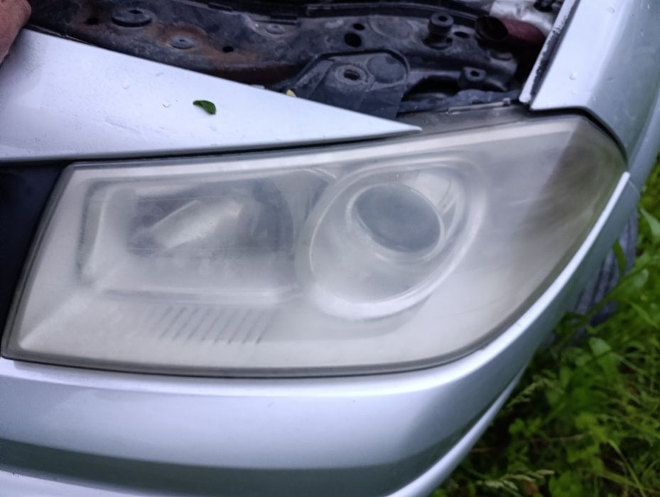 Фарове и двигател