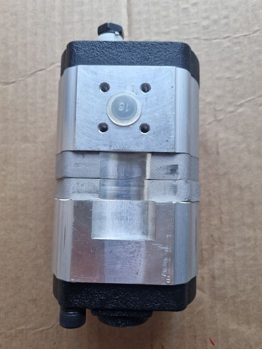 Pompa hidraulica dubla Case International