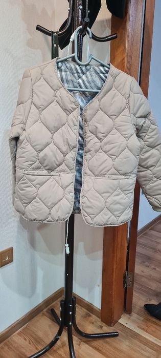 Продается новая Куртка весна