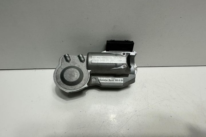 Blocator volan A0355457732 Mercedes-Benz Sprinter a 2-a generatie 906