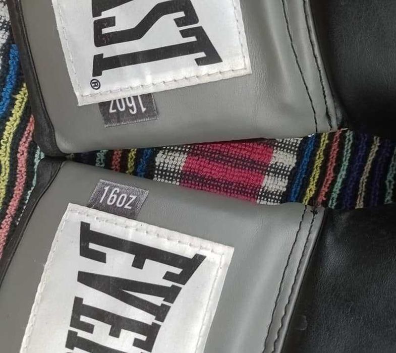 Manusi de box Everlast