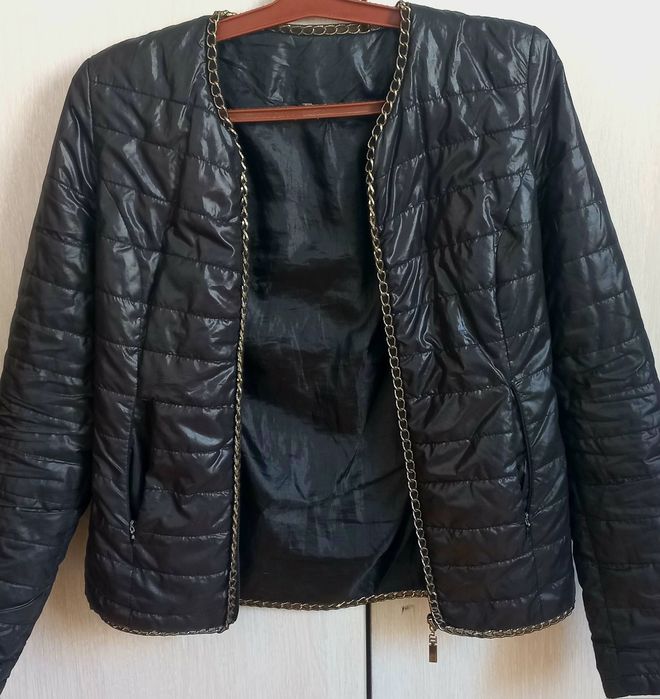 Куртка Ветровка Пуховик для девочек продам