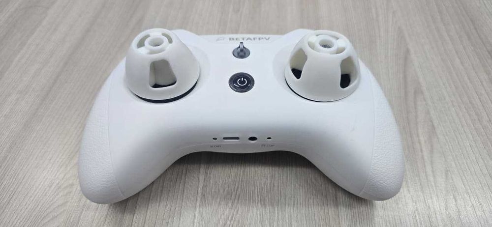 Продаю дрон cetus x от betafpv